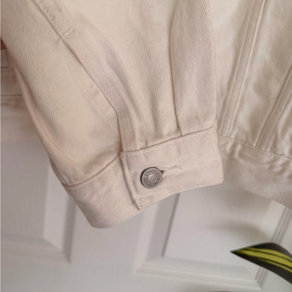 Levi's White 90’s Denim Jacket - Picture 3 of 5